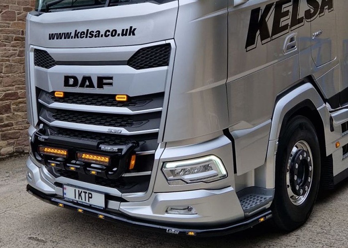 Grille brackets LED flash units for DAF XG+