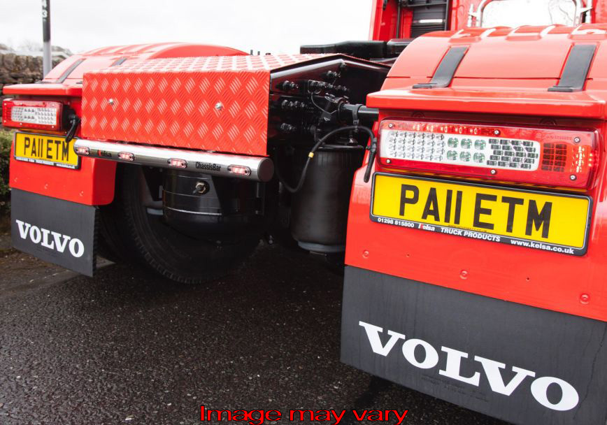 ChassisBar St. Steel Volvo FM/FH versie 3 - 4 Red LED