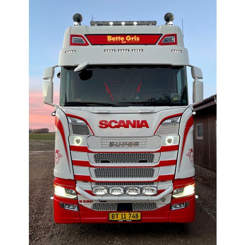 Sun Visor Scania Next Generation - Old Lamps - 5 Lightholes