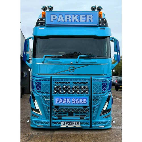 Sonnenblende Volvo FH4 / FH4B - Typ 3 - Forward Collision - 2 Top Lichtöffnungen