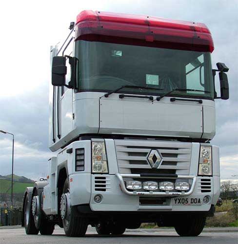 [82RMA02] MultiBar Aluminum Renault Magnum -2005